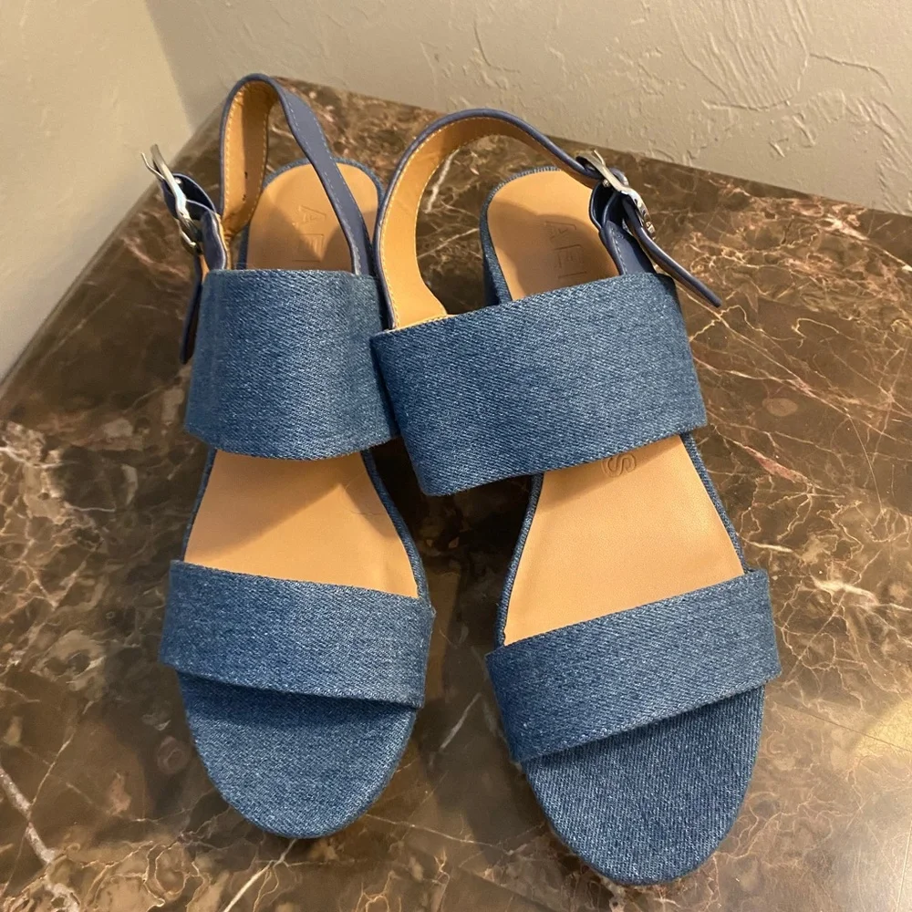 AEROSOLES Blue Denim Women's Sandals - Picture 2 of 5
